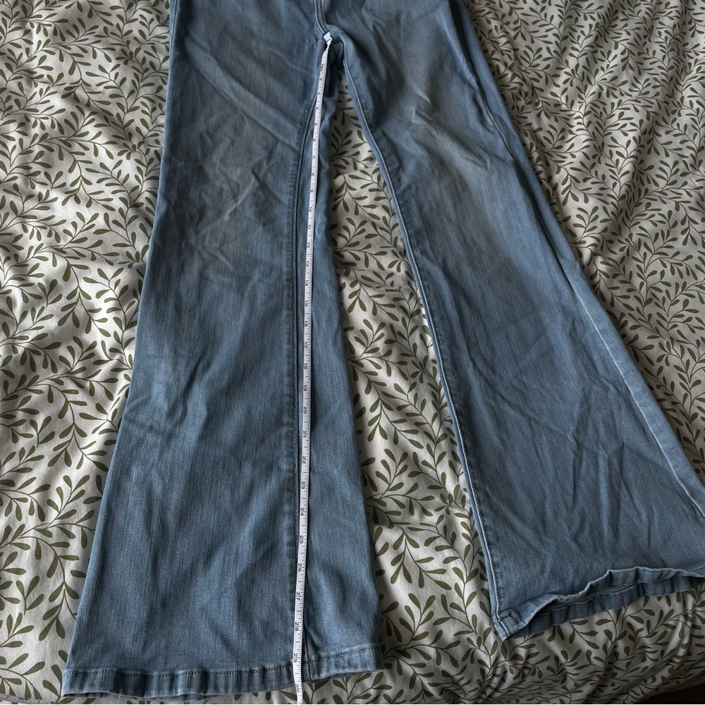 Signature I&M Light Blue Flare Jeans - Picture 9 of 9